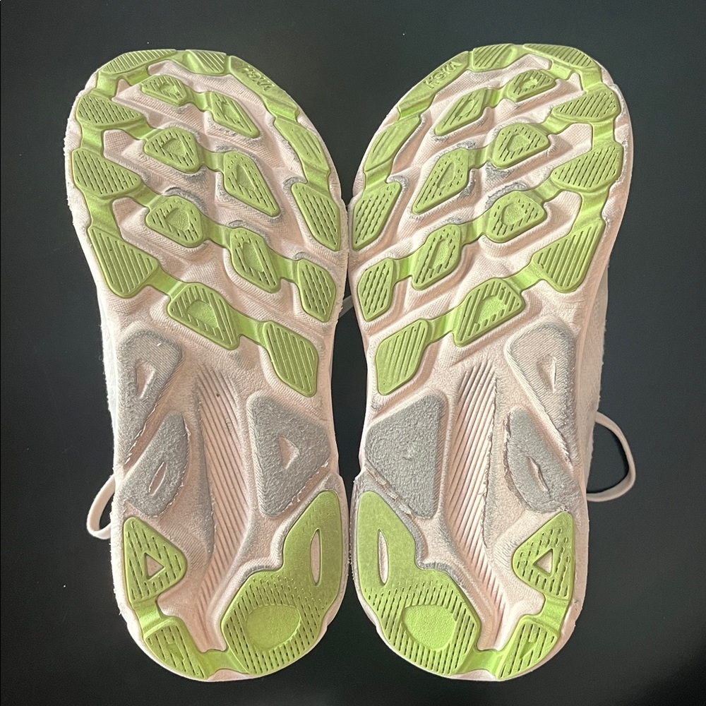 Hoka Women's Clifton 9 Cream(vanilla) Athletic Trainers - Picture 8 of 11